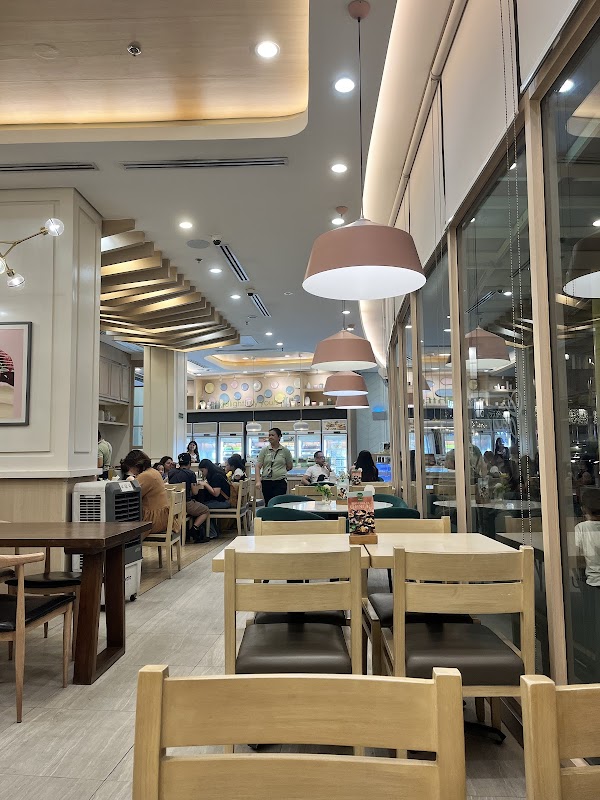 Conti's Bakeshop & Restaurant