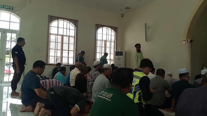 Masjid Kampung Mahmoodiah photo 5