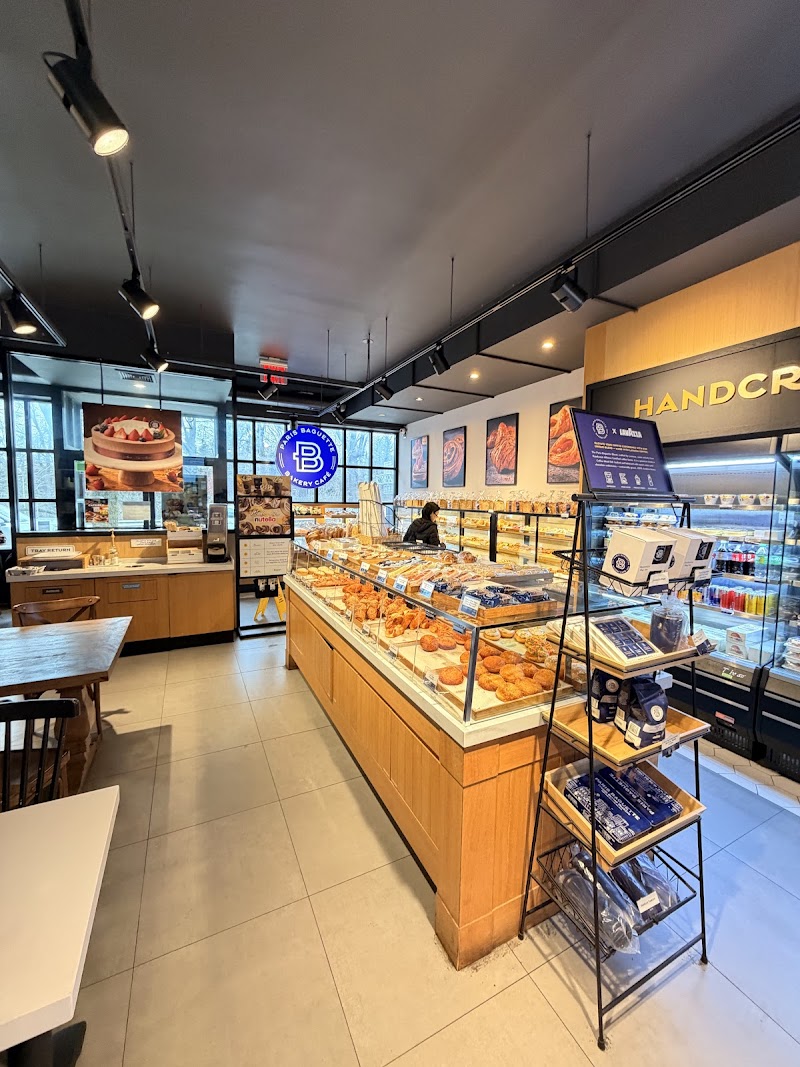 Paris Baguette photo 2