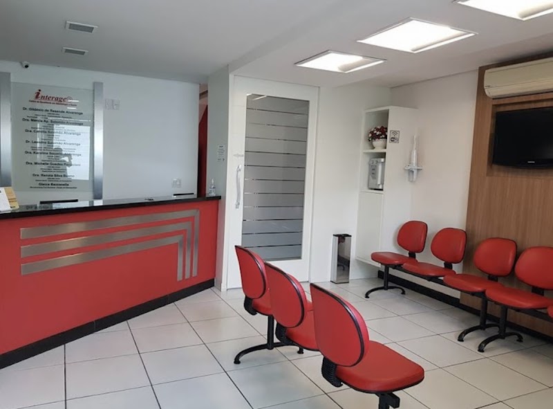 Dra Camilla Alvarenga - Dentista / Canal / Clareamento / Botox - foto 2