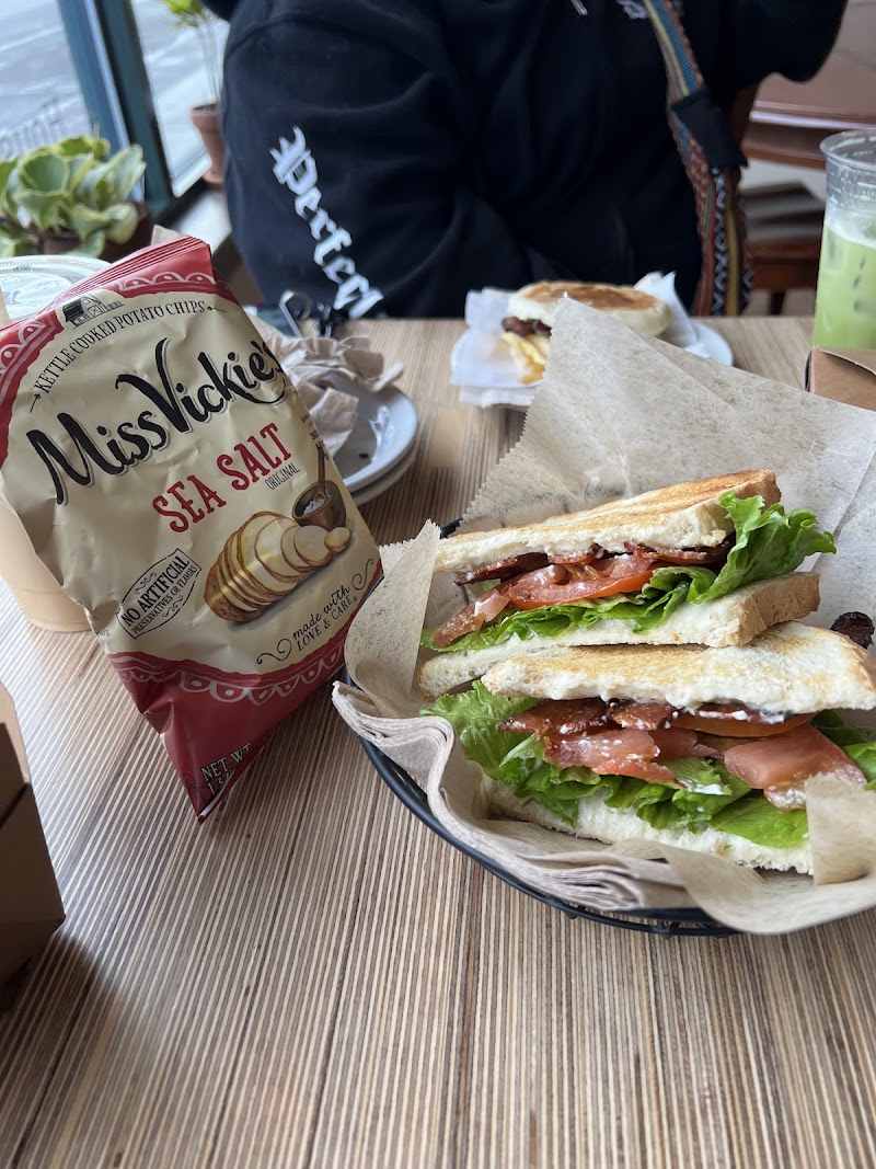 Black Cap Coffee & Bakery- Espresso - Lattes -Breakfast - Lunch - Gift Shop photo 2