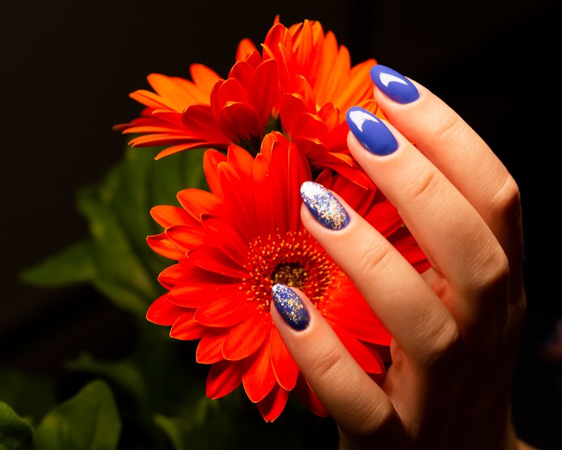 Russian Annushka nails