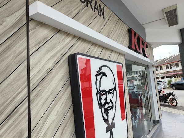 KFC - Photo 1