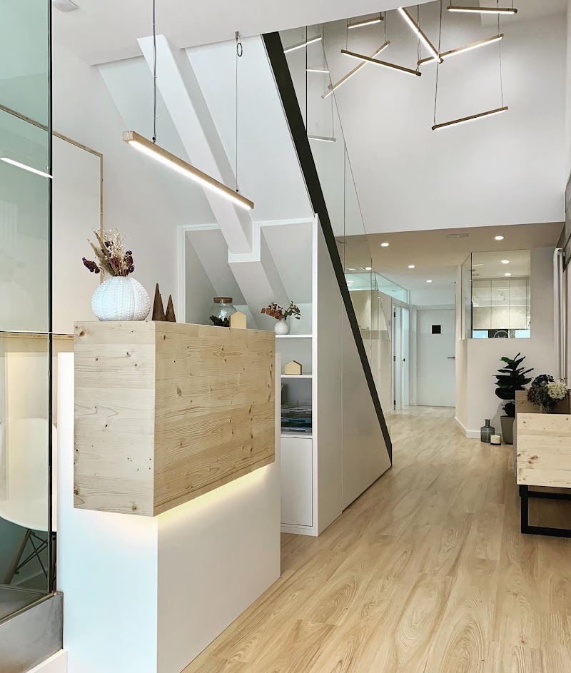 Clínica dental Nicolás Oubiña photo 1