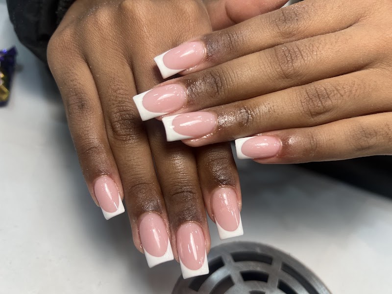 KING NAILS & SPA IN CORSTORPHINE