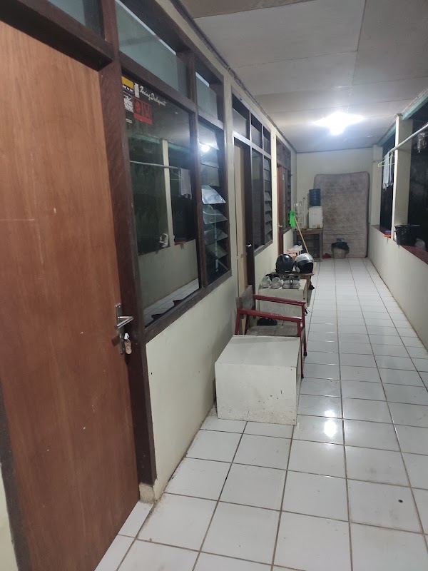 Rumah kost putra