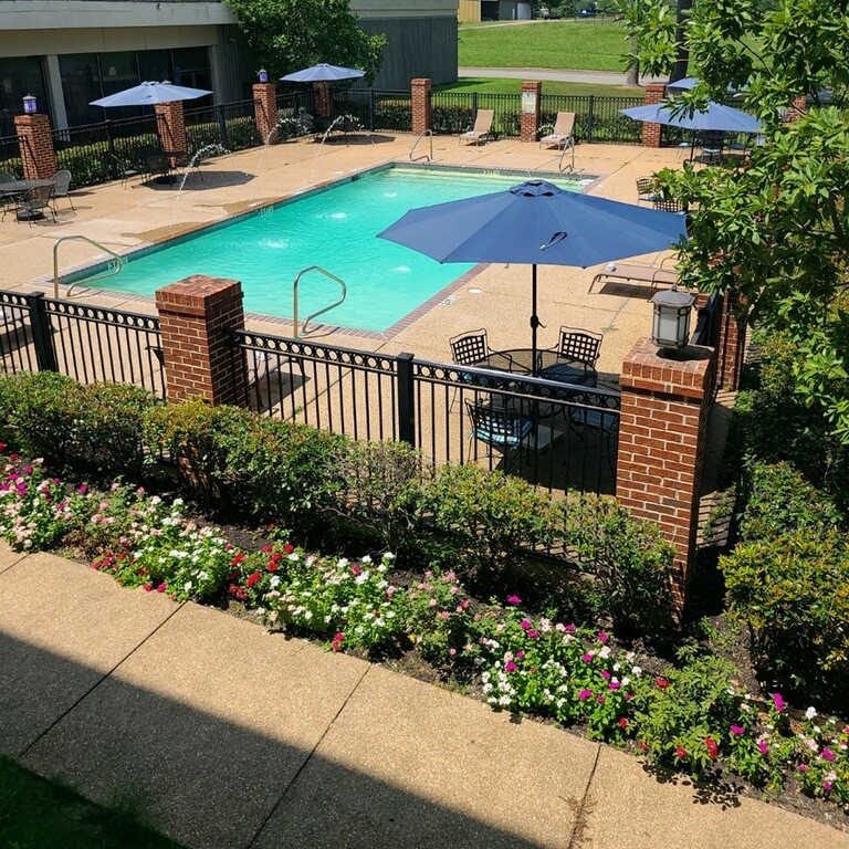 Historic Whispering Woods Hotel and Conference Center Olive Branch - Memphis - Photo 6