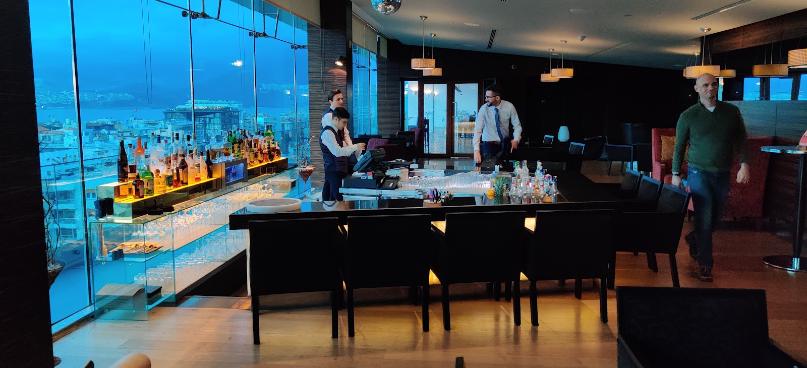Sky Bar mekanı