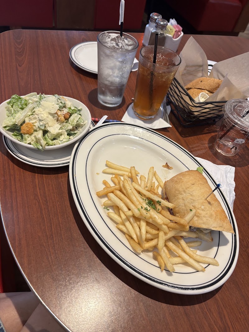 Mimi's Cafe photo 3