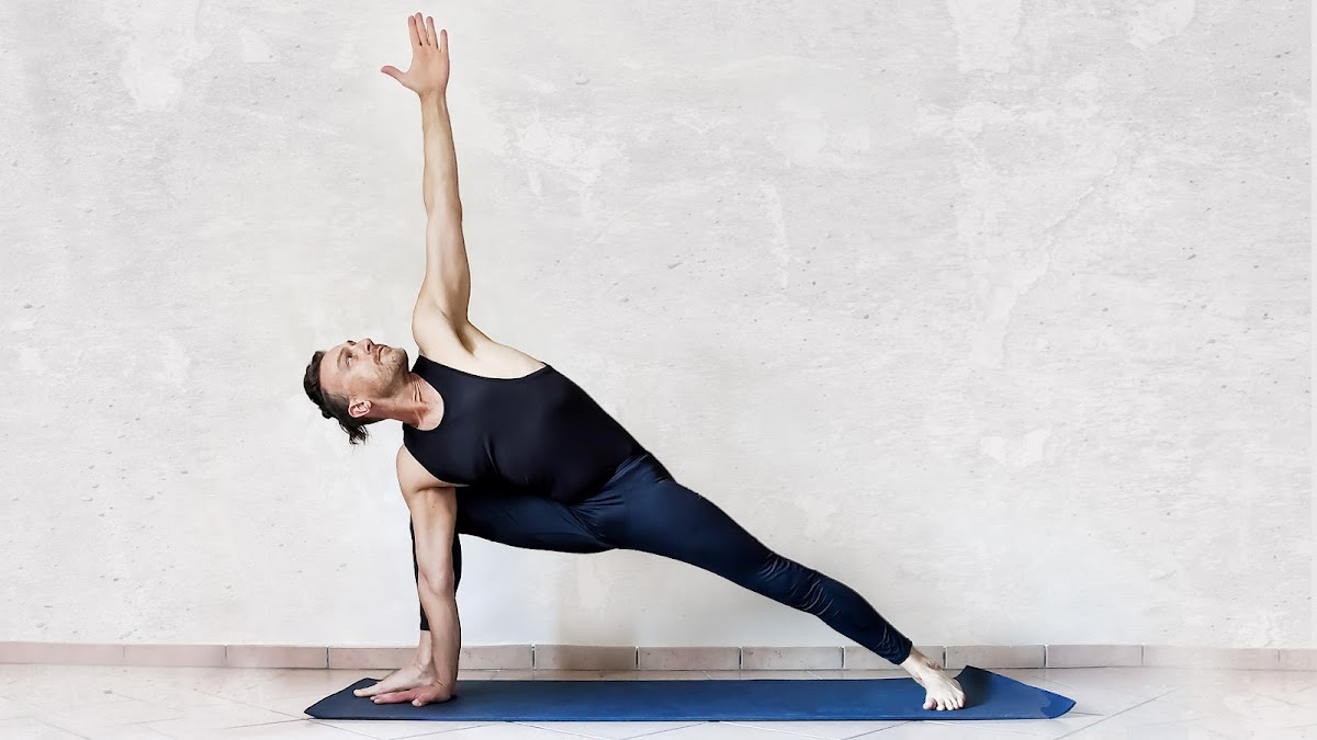 Suryanam Yoga | Corsi di Vinyasa Yoga e Power Yoga