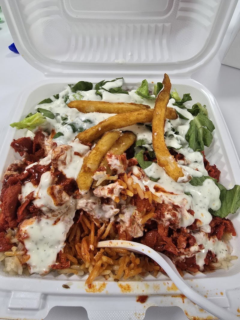 Halal Chicks and Platters photo 3