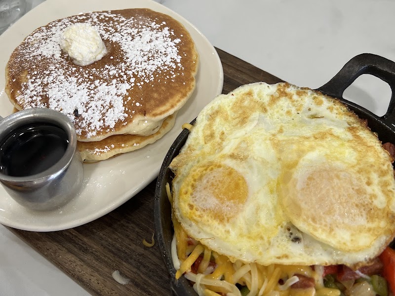 Mornings Breakfast & Brunch photo 3
