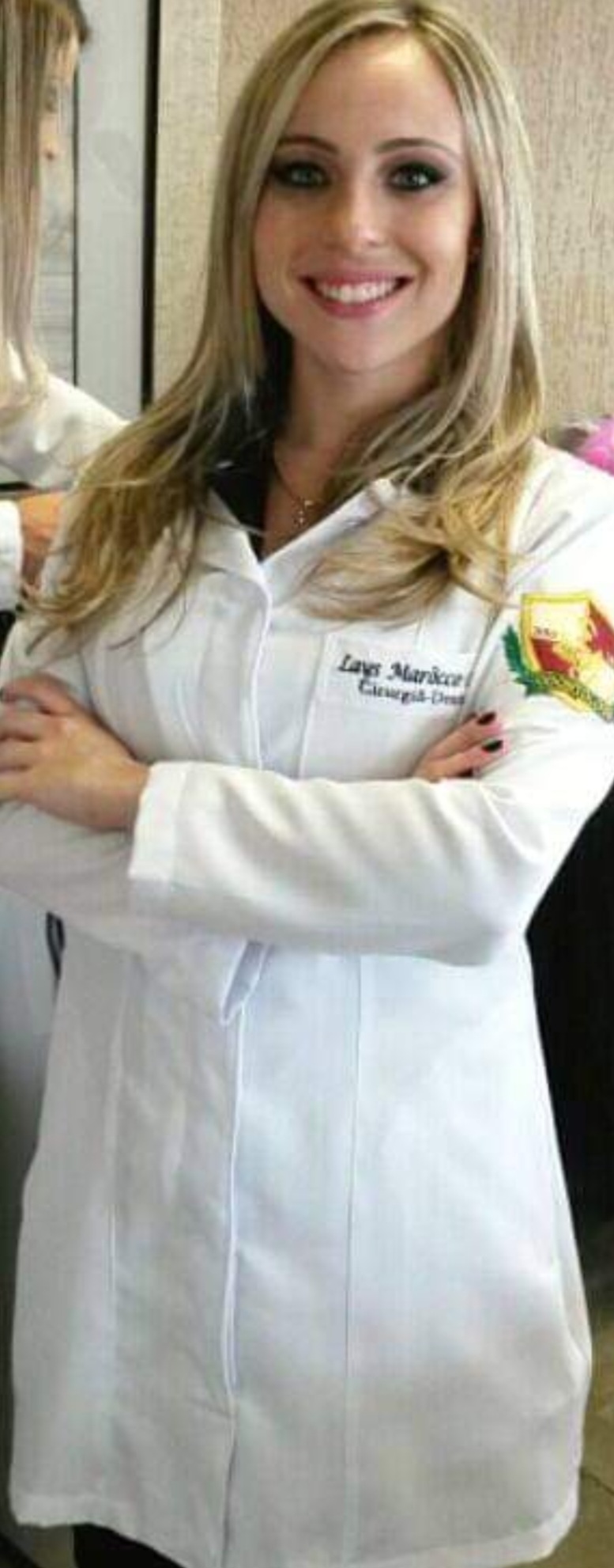 Dra Lays Marôcco -Dentista Petrópolis