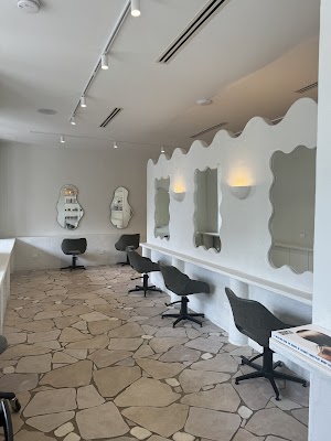 Farrah Studio photo 2