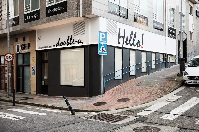 double-u. Academia de inglés photo 2