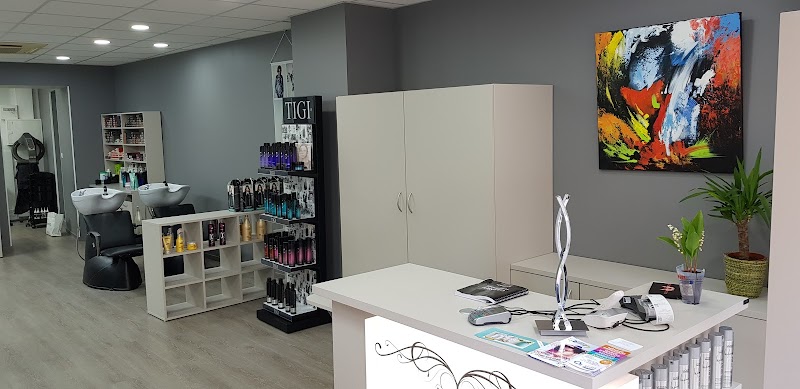 SARL ACTUEL COIFFURE MIXTE — photo 2
