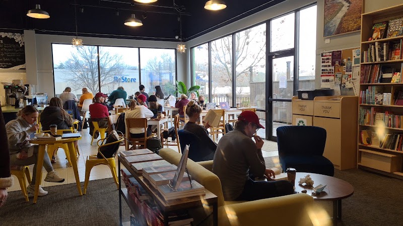 Morgenstern Books & Café photo 4