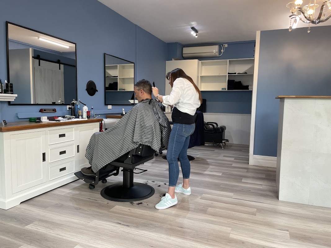 A Sharp Cut Man photo 1