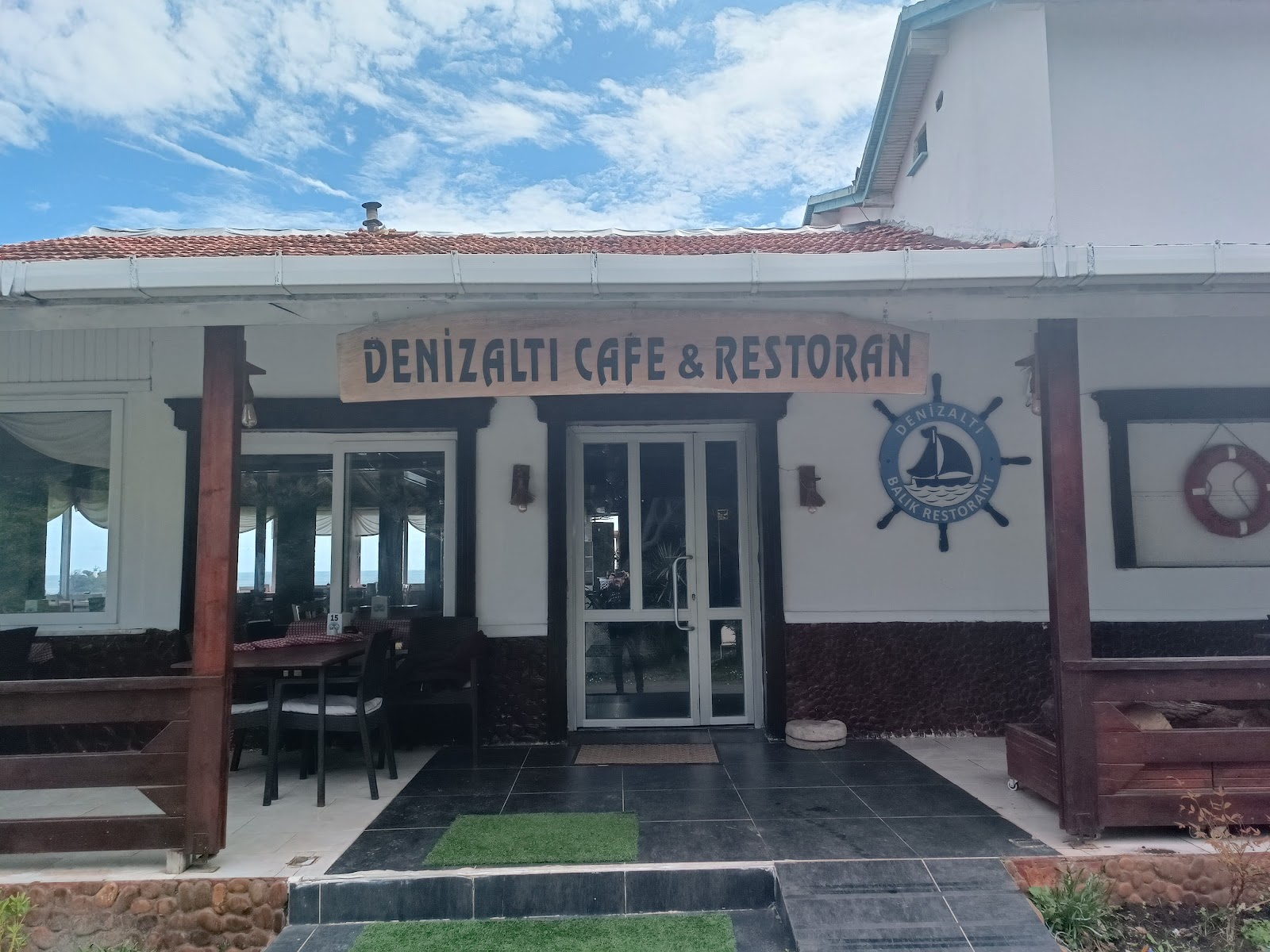 DENİZALTI KAHVALTI CAFE RESTORANT mekanı