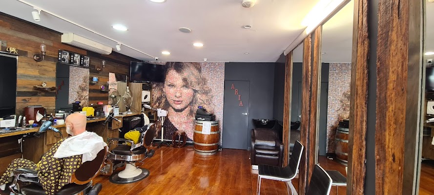 Eagles Nest Barbershop & Salon (Late Night, Walk-ins & Booking) photo 3