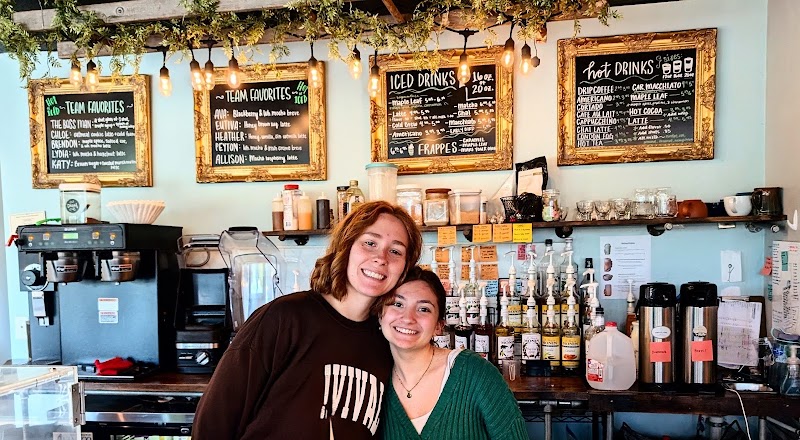 Maple Leaf Coffeehouse & Creperie photo 1