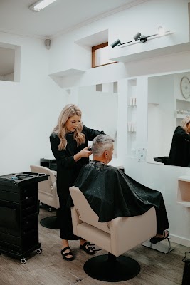 Cole & Co Hair-Studio