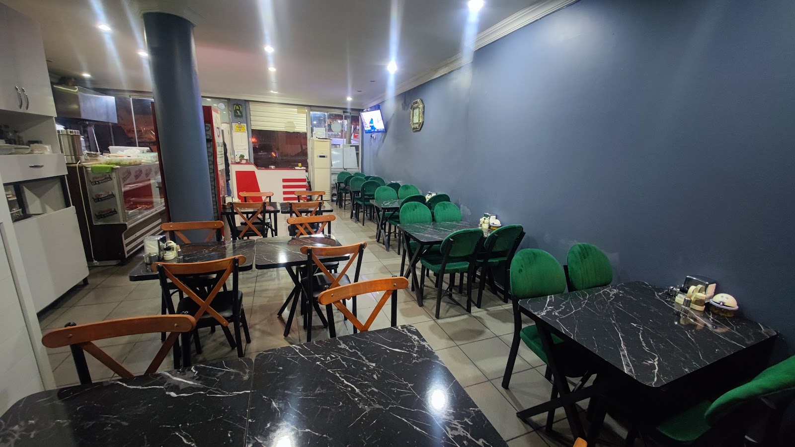 DERSİM CİĞER, KEBAP DÖNER, GÜNLÜK TABLDOT YEMEk mekanı
