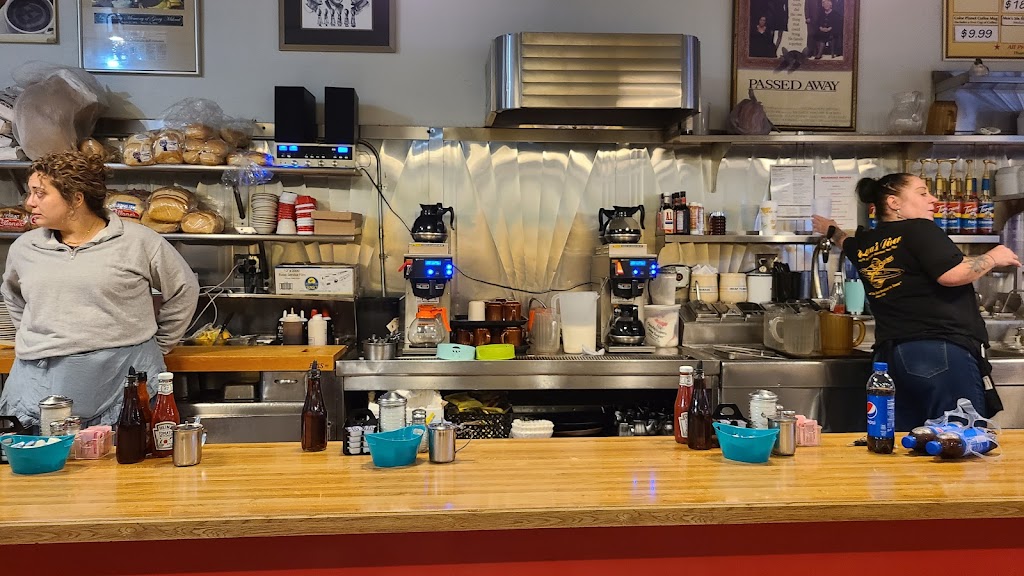 DeLuca’s Diner