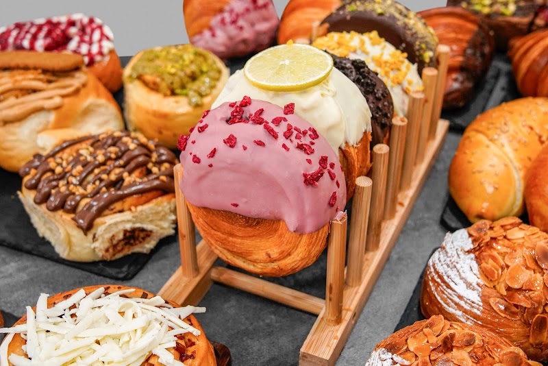 Sabores bakery and pastry photo 3