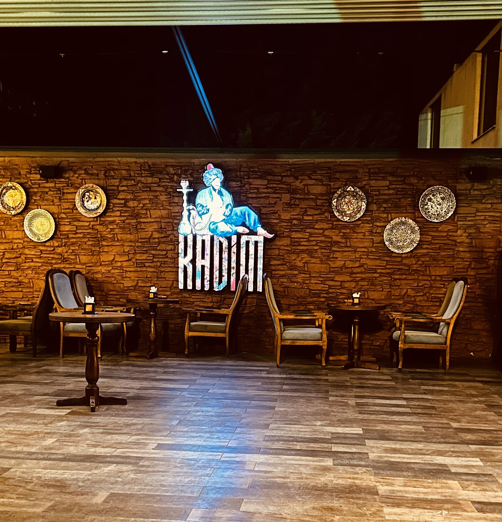 Kadim cafe mekanı