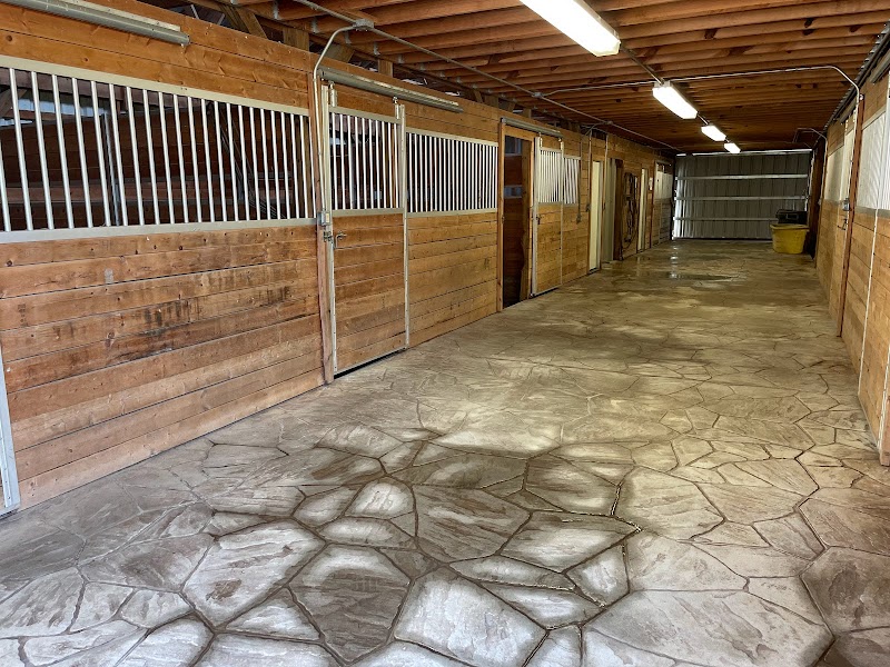 Lost Trails Ranch - Photo 2