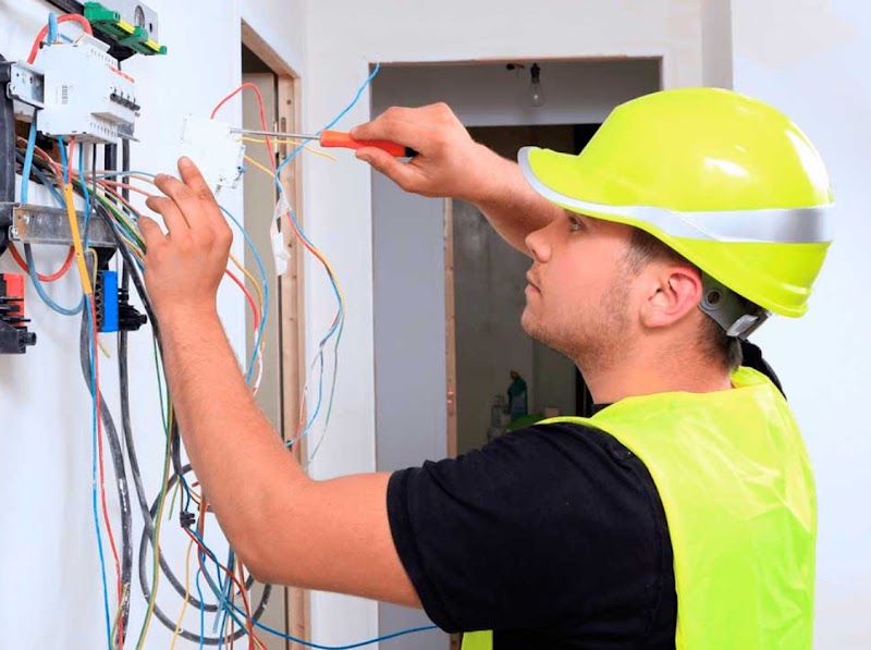 Chicago Electrician – Electric Services Home LLC - Electrician in Chicago