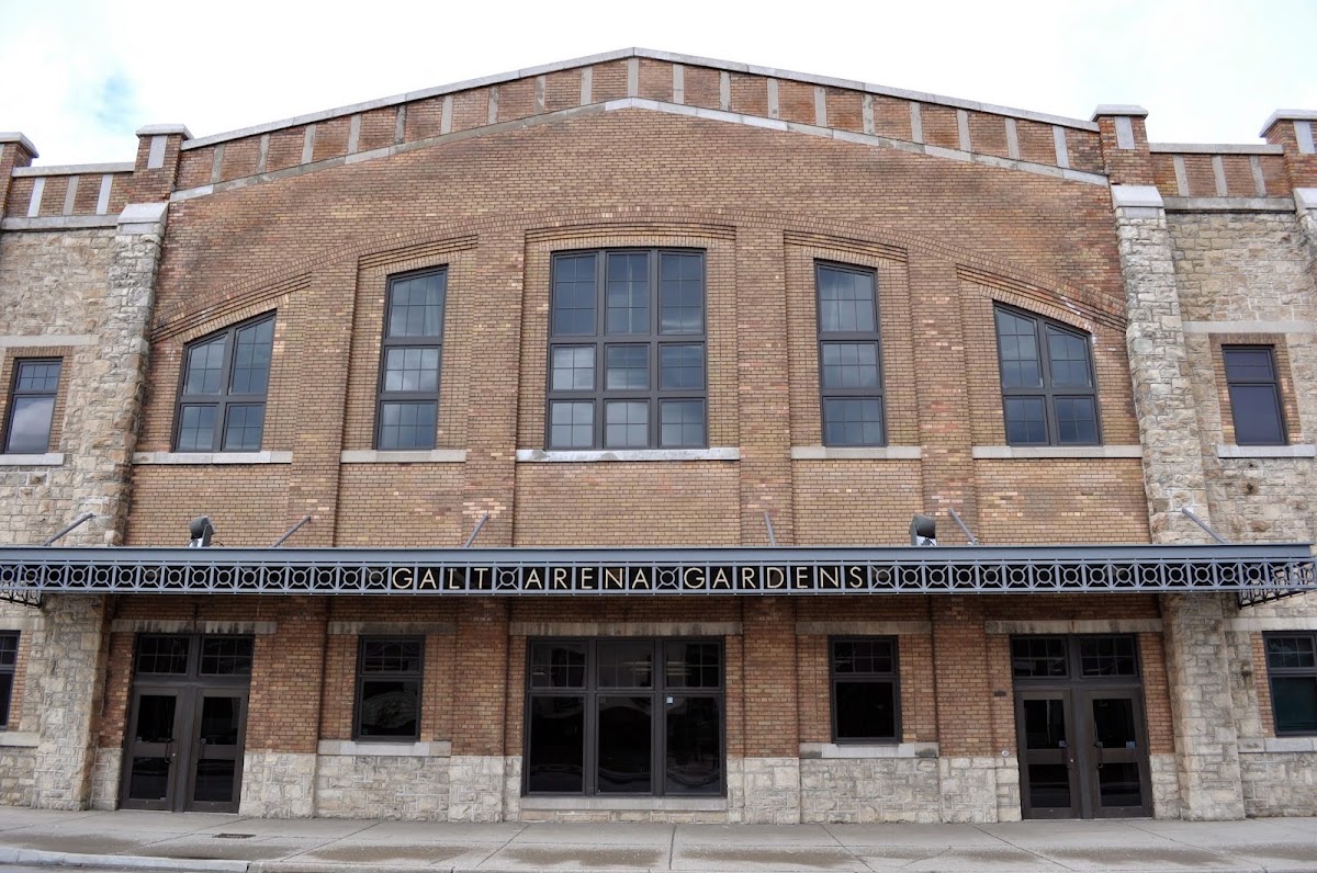 Galt Arena Gardens exterior — Cambridge, Canada