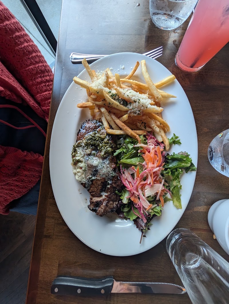Stella's Southern Brasserie photo 3