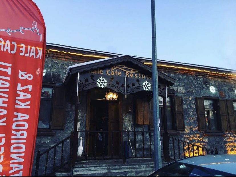 Kale Cafe Restoran mekanı
