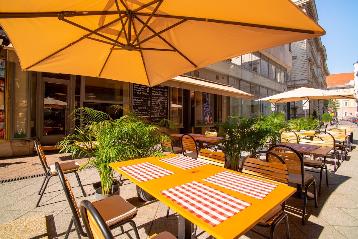 Parisi 6 in budapest