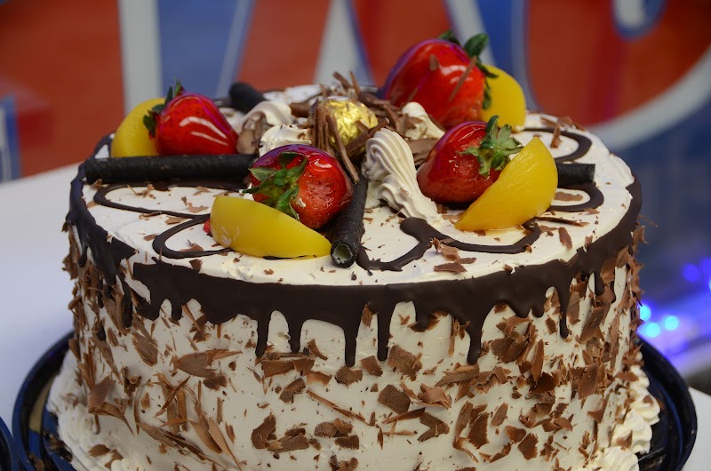 El Manjar Bakery LLC photo 2