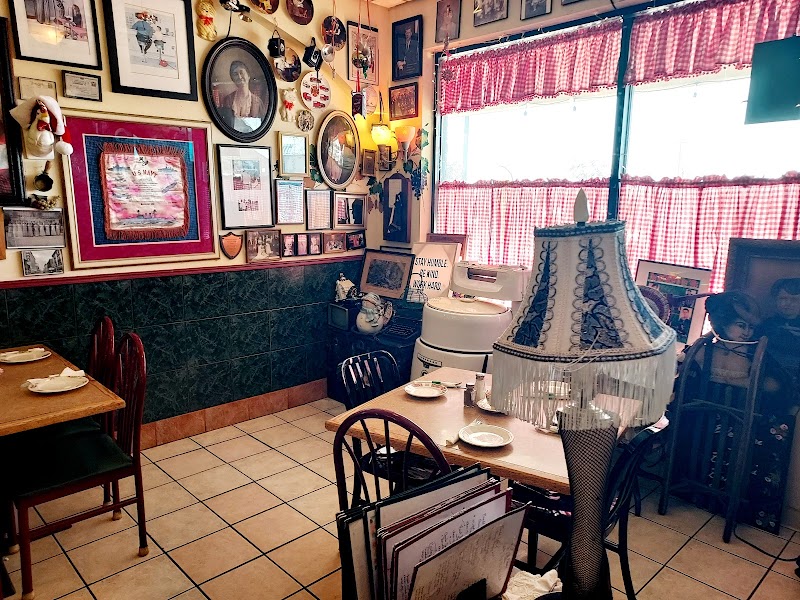 Mamie's Cafe with Love photo 4