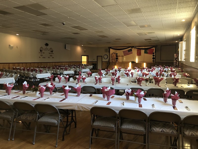 Flor do Oakley Portuguese Hall