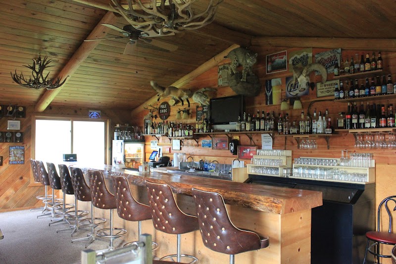 Kendall Valley Lodge and Mule Shoe Outfitters - Photo 3