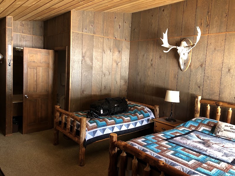 Kendall Valley Lodge and Mule Shoe Outfitters - Photo 1
