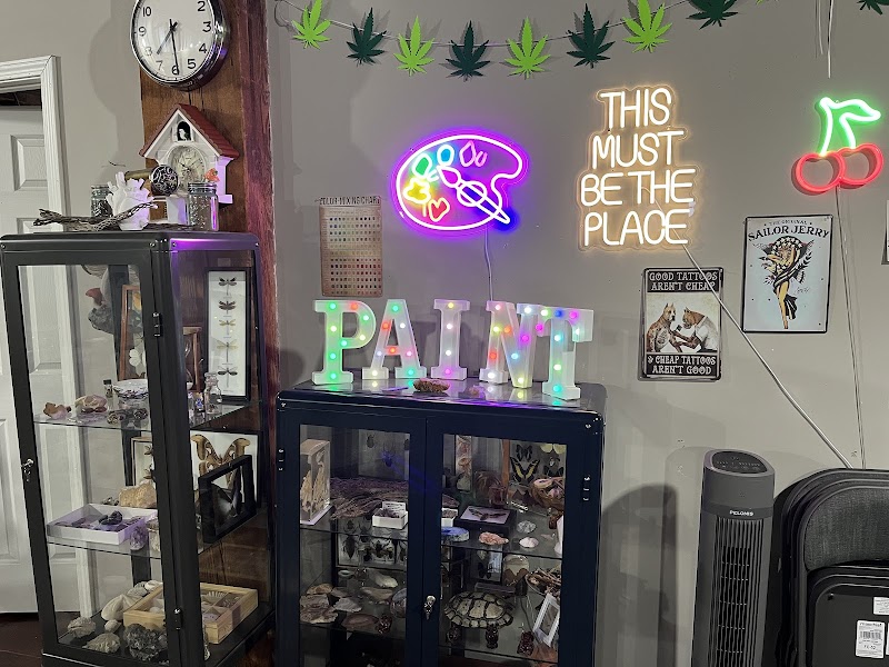 Puff & Paint with Amy