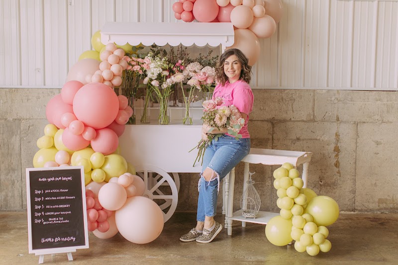 Covéll - Flowers, Coffee, Bakery & Gifts photo 4