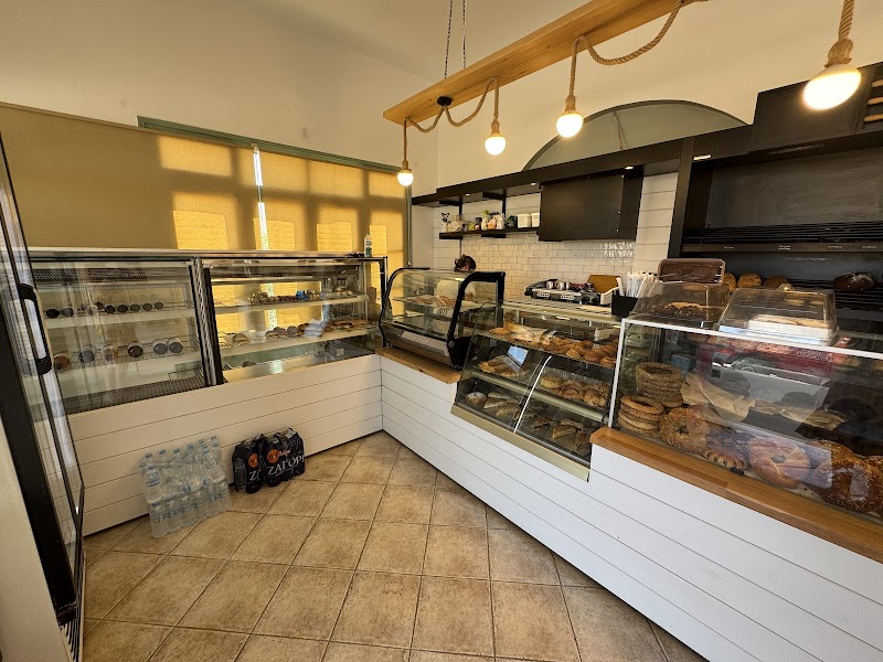 Baker's Box artisanal bakery Kastraki