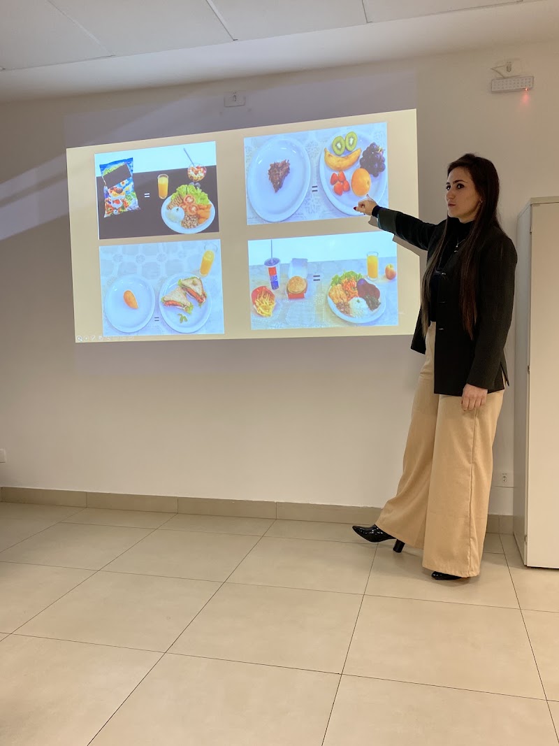 Foto de Nutricionista em Joinville • Renata Ribeiro | Emagrecimento, Nutrição Renal, Oncológica e Bariátrica