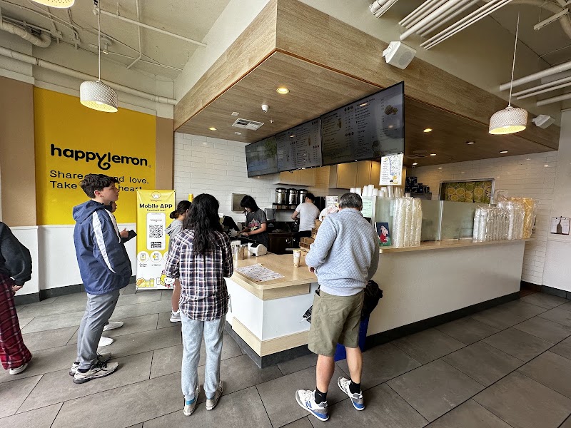 OMOMO TEA SHOPPE photo 2