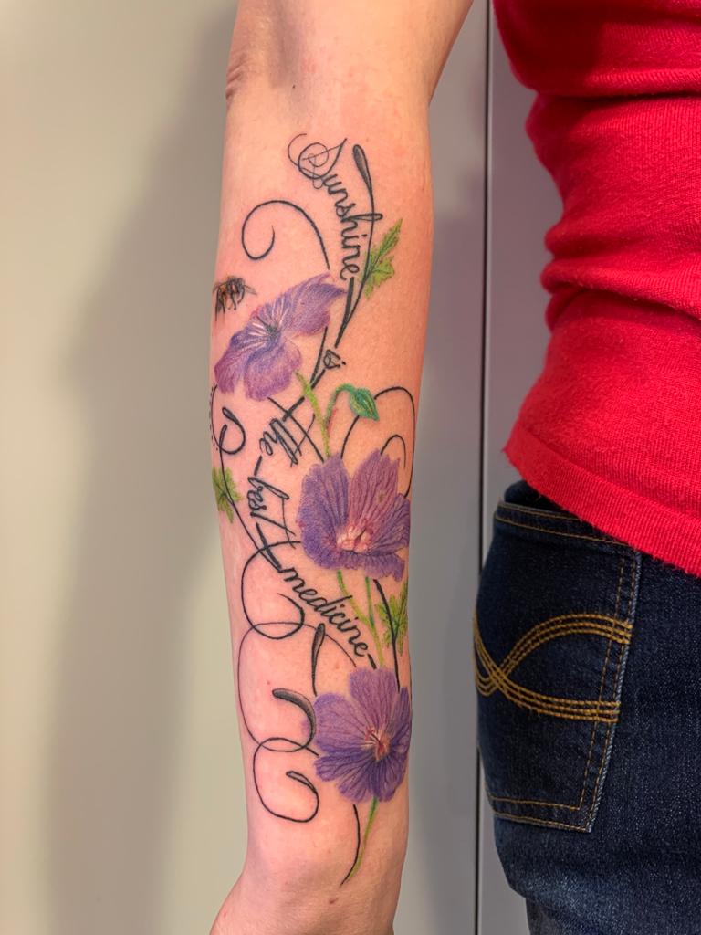 Blue Root Tattoo & Piercing