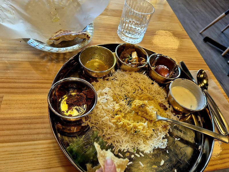 Spice on Wheels Indian Restaurant (Sandy Bay) photo 4