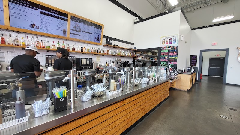 Buzzed Bull Creamery - Pigeon Forge, TN photo 2