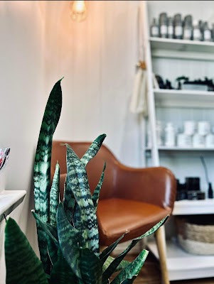 DM Hair Lounge Mawson Lakes photo 2